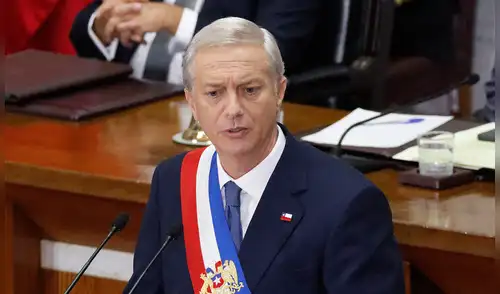 Kast indicó que uno de los principales objetivos de la iniciativa es recuperar el mérito. Foto: AFP. José Antonio Kast, Sistema de Admisión Escolar, Chile