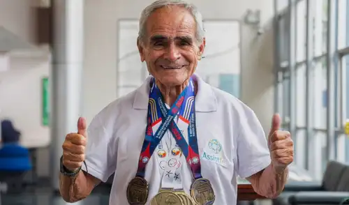 La conmovedora historia del peruano de 84 años, Jaime León Pallete, que volvió a coronarse campeón Jaime León Pallete