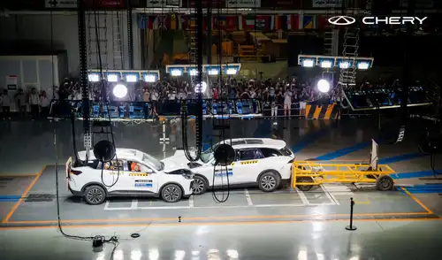 La SUV insignia de Chery superó una prueba pública de triple impacto. Fuente: difusión. chery-tiggo-9