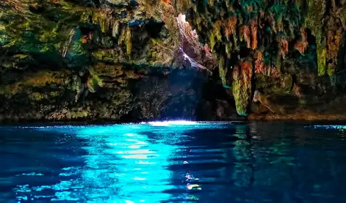 Los expertos intentan descubrir cómo esta reserva de agua acabó bajo el océano. Foto: Shutterstock
