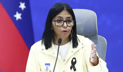 Delcy Rodríguez informó que envió una carta al rey Carlos III para solicitar la liberación del oro venezolano