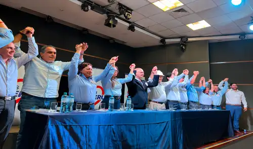 Carlos Bruce encabeza la lista de alcaldes de Somos Perú. Foto: Difusión