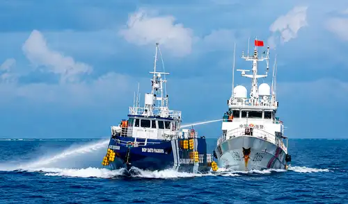 China inició maniobras militares con fuego real en el estrecho de Taiwán, intensificando las tensiones en Asia-Pacífico. Las operaciones frente a Fujian limitan el tráfico civil.