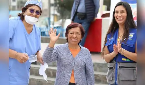 Más de 1300 adultos mayores han vuelto a sonreír en Independencia. Más de 1300 adultos mayores han vuelto a sonreír en Independencia.