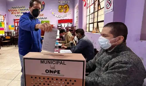 La ONPE realizó el sorteo de miembros de mesa para las Elecciones Regionales y Municipales 2026. El proceso se financiará con la transferencia de S/ 99 millones autorizada por el MEF. Foto: difusión ONPE | MEF | JNE