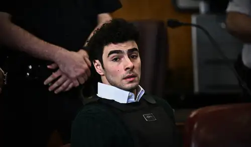 Luigi Mangione dejó por escrito sus motivos para asesinar a Brian Thompson, según fiscales de Estados Unidos. mangione
