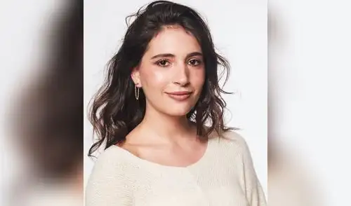 'Chicas tristes' es la primera película de la actriz Darana Álvarez. 'Chicas tristes' es la primera película de la actriz Darana Álvarez.