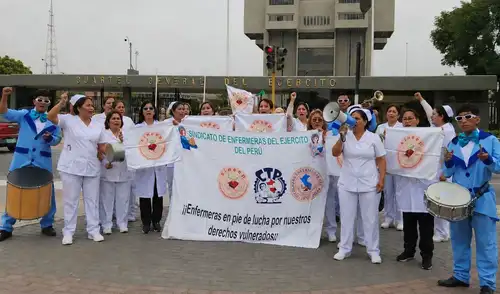 Trabajadores de salud del Ejército del Perú amenazan con un plantón masivo tras 13 años de espera para la implementación de valorizaciones por Atención Primaria y Especializada.