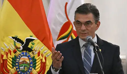 Gobierno de Bolivia, empresa petrolera estatal YPFB, Rodrigo Paz Pereira