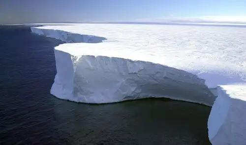 Un inusual aumento en las nevadas antárticas añadió millones de toneladas de hielo a la Antártida. Foto: Pixabay