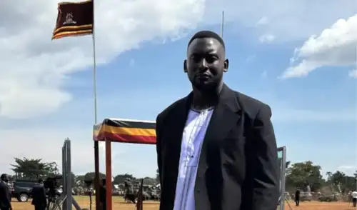 Goerge Desmond Kamurasi aún no toma poseción del reino en Uganda.