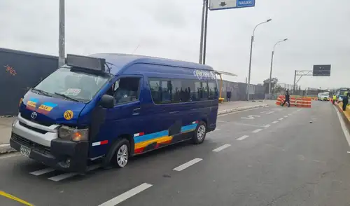 Una mujer de aproximadamente 40 años falleció y cinco personas resultaron heridas en un accidente de transporte público en la avenida Evitamiento, Rímac.