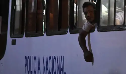 Liberan en Ecuador a 28 tripulantes, Estados Unidos, bombardeo en el Pacífico