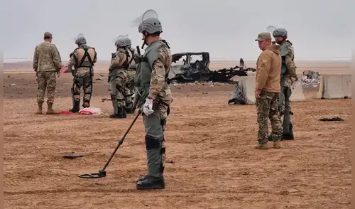 Camioneta explota, frontera entre Chile y Perú, campo minado