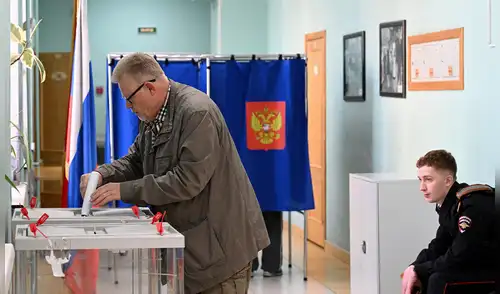 La jornada electoral se ve afectada por ataques con drones en varias regiones. Foto: AFP. Rusia, Vladimir Putin, primera jornada de elecciones parlamentarias