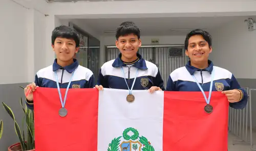 Estos talentosos escolares, respaldados por el Círculo Olímpico del Colegio Prolog, han demostrado su destreza matemática y buscan alcanzar nuevas metas académicas a nivel global. Estos talentosos escolares, respaldados por el Círculo Olímpico del Colegio Prolog, han demostrado su destreza matemática y buscan alcanzar nuevas metas académicas a nivel global.