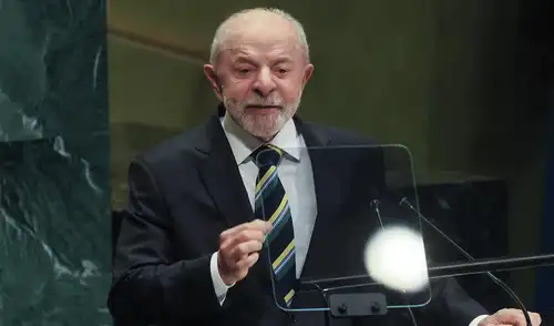 El presidente Lula advirtió que la democracia vuelve a estar “en jaque” y aseguró que Brasil no permitirá interferencias internas o externas en las elecciones previstas para el 4 de octubre
