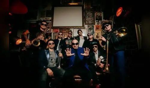 Líder de la banda argentina La Mosca Tsé-Tsé.