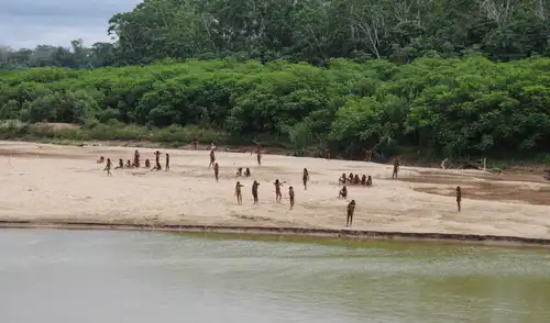 La Federación Nativa del Río Madre de Dios y Afluentes (FENAMAD) interpuso la denuncia ante el sistema interamericano en defensa del pueblo Mashco Piro, de nativos que viven en aislamiento voluntario. La Federación Nativa del Río Madre de Dios y Afluentes (FENAMAD) interpuso la denuncia ante el sistema interamericano en defensa del pueblo Mashco Piro, de nativos que viven en aislamiento voluntario.