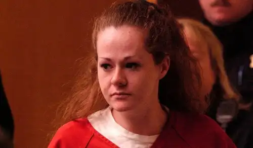 Christa Pike, condenada a muerte en Tennessee, sobrevivió a un intento de ejecución con inyección letal tras recibir dos dosis de pentobarbital, generando controversia sobre el procedimiento. Christa Pike, condenada a muerte en Tennessee, sobrevivió a un intento de ejecución con inyección letal tras recibir dos dosis de pentobarbital, generando controversia sobre el procedimiento.