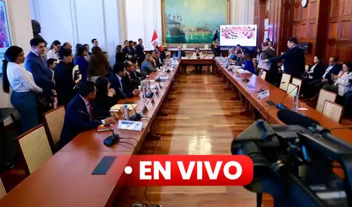 Comisión de Constitución continúa debatiendo pedido de facultades | Composición: LR. Comisión de Constitución continúa debatiendo pedido de facultades