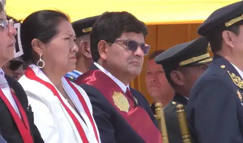 Gobernador de Arequipa es denunciado penalmente tras dos muertes en la vía Arequipa-La Joya Gobernador de Arequipa es denunciado penalmente tras dos muertes en la vía Arequipa-La Joya