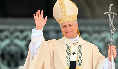 El papa León XIV explicó que los médicos detectaron la lesión en controles recientes.