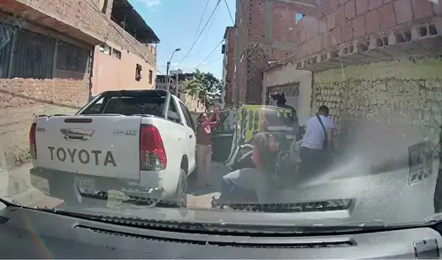 Tres detenidos en Villa María del Triunfo son acusados de extorsionar a artistas de salsa y cumbia, exigiendo S/ 20.000 para sus presentaciones en Lima. Tres detenidos en Villa María del Triunfo son acusados de extorsionar a artistas de salsa y cumbia, exigiendo S/ 20.000 para sus presentaciones en Lima.
