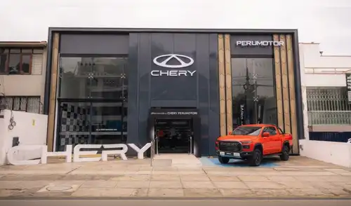 Chery y Perumotor inauguraron un nuevo showroom de 525 m² en la avenida Benavides, Miraflores, como parte de su estrategia de expansión en el mercado automotor peruano.