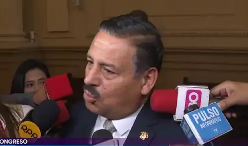 Daniel Barragán justifica nombramiento de su hermana en EsSalud: "Es una profesional A1" Daniel Barragán justifica nombramiento de su hermana en EsSalud: "Es una profesional A1"