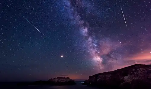 La lluvia de meteoros Oriónidas se encuentra en su punto máximo. Foto: Shutterstock La lluvia de meteoros Oriónidas se encuentra en su punto máximo. Foto: Shutterstock