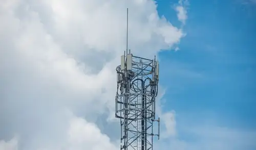 Una pareja del Gran Buenos Aires recibirá 16,5 millones de pesos argentinos como indemnización tras un litigio judicial por la instalación de una torre de comunicaciones cerca de su hogar. Una pareja del Gran Buenos Aires recibirá 16,5 millones de pesos argentinos como indemnización tras un litigio judicial por la instalación de una torre de comunicaciones cerca de su hogar.