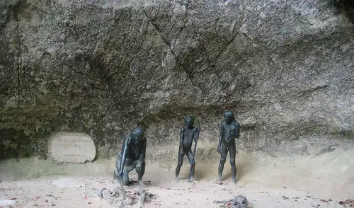 Una investigadora croata explica que los neandertales de Vindija viven en los genes de la mayor parte de la humanidad. Foto: Modzzak Una investigadora croata explica que los neandertales de Vindija viven en los genes de la mayor parte de la humanidad. Foto: Modzzak