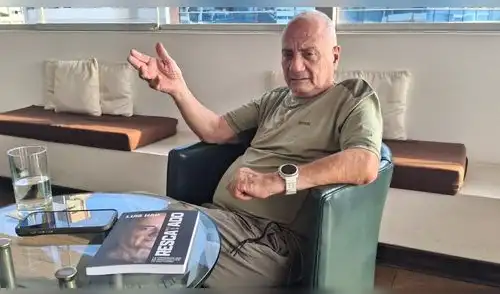 El argentino israelí presentó su libro Rescatado en el colegio León Pinelo luis har