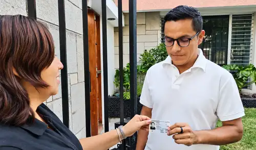 Riesgos por tomar fotografía de DNI Reniec