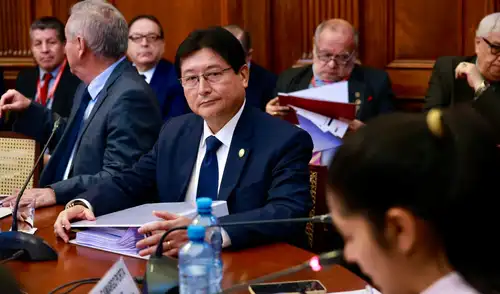 El ministro de Energía y Minas, Guillermo Shinno, presentó el proyecto que propone mecanismos de reserva y preferencia en derechos mineros extintos, con el fin de integrar a los operadores al mercado formal.