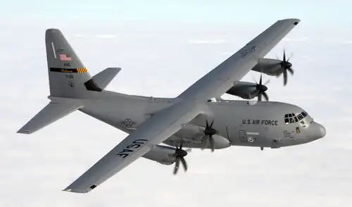 Estados Unidos despliega aviones militares C-130 Hércules para combatir incendios forestales. Estados Unidos despliega aviones militares C-130 Hércules para combatir incendios forestales.