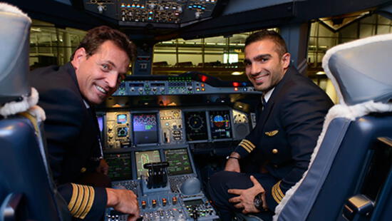 Los pilotos comerciales pueden desempe arse en diferentes reas de la aviaci n y su sueldo variar seg n el rubro en que se desempe en. Foto Mi carrera universitaria Instagram