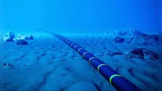 Marruecos busca una nueva ruta energética hacia Europa y proyecta un cable submarino de 1.400 km que llegará directamente a Francia