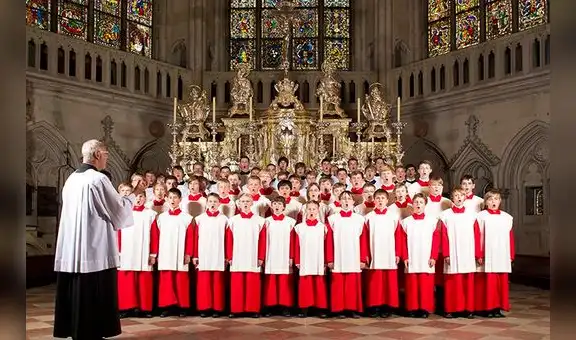 Investigación revela que cerca de 700 sacerdotes abusaron de niños en Ilinois y la Iglesia encubrió casos