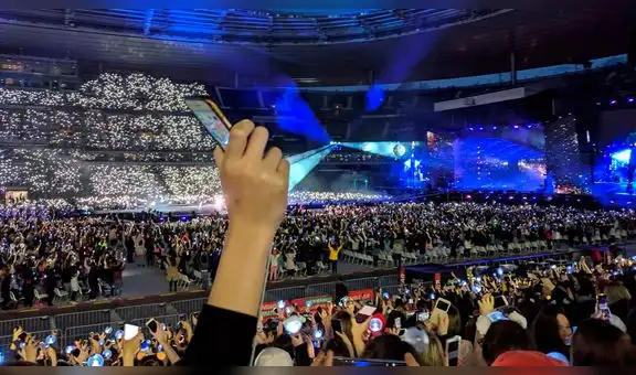 Jungkook sorprende a fan en silla de ruedas con hermoso gesto [VIDEO]