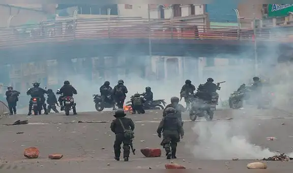 Joven muere por disparo en la cabeza tras enfrentamiento con policía en Bolivia