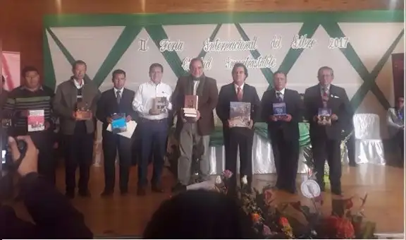Ediciones Copé donó más de dos mil libros a bibliotecas de Huancayo