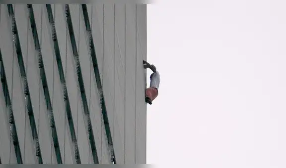YouTube viral: captan a misterioso hombre escalando el edificio más alto de Europa sin arnés [VIDEO]