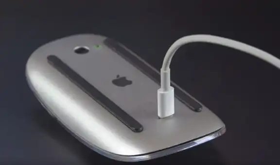 ¿Por qué el mouse creado por Apple no puede usarse mientras se carga?