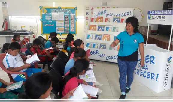 Devida y Fundación Santa María donan casi 4 mil libros a colegios de Tocache