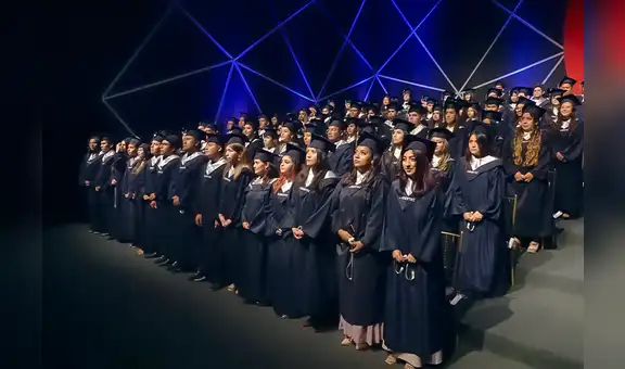 Cibertec: luego de tres años se realiza ceremonia de graduación presencial en Lima