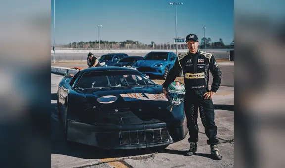 Mario Hart:  Ex chico reality se afianza como piloto profesional