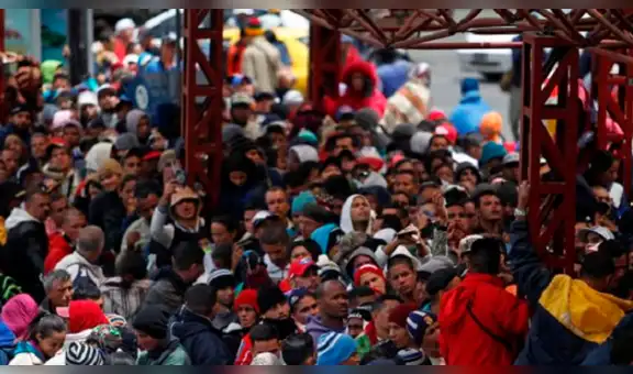 Ecuador planea crear un corredor humanitario para venezolanos que van a Perú