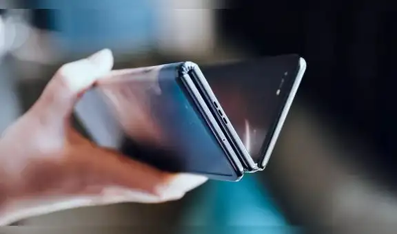 Rival de Huawei y Samsung sorprende con extraño smartphone plegable [FOTOS]
